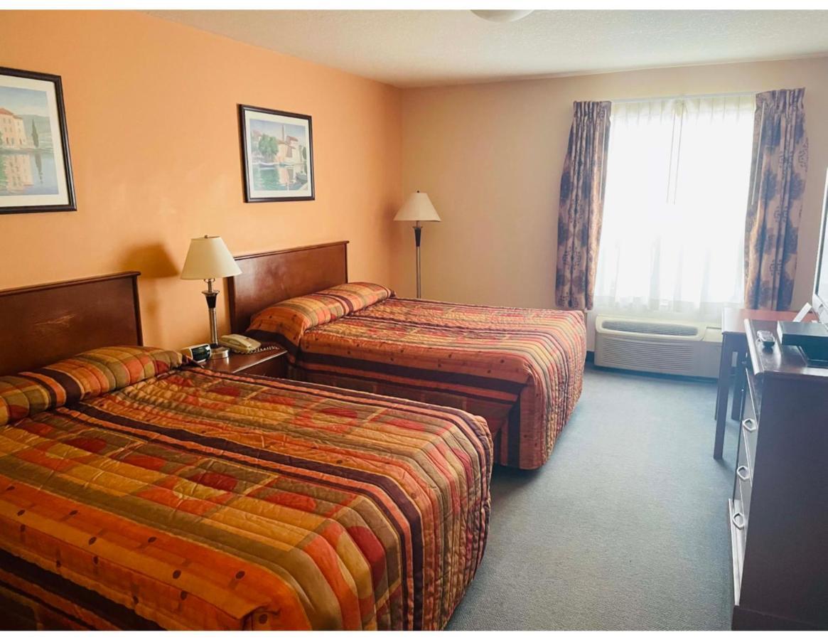 Aurora Park Inn & Suites Dawson Creek Eksteriør billede